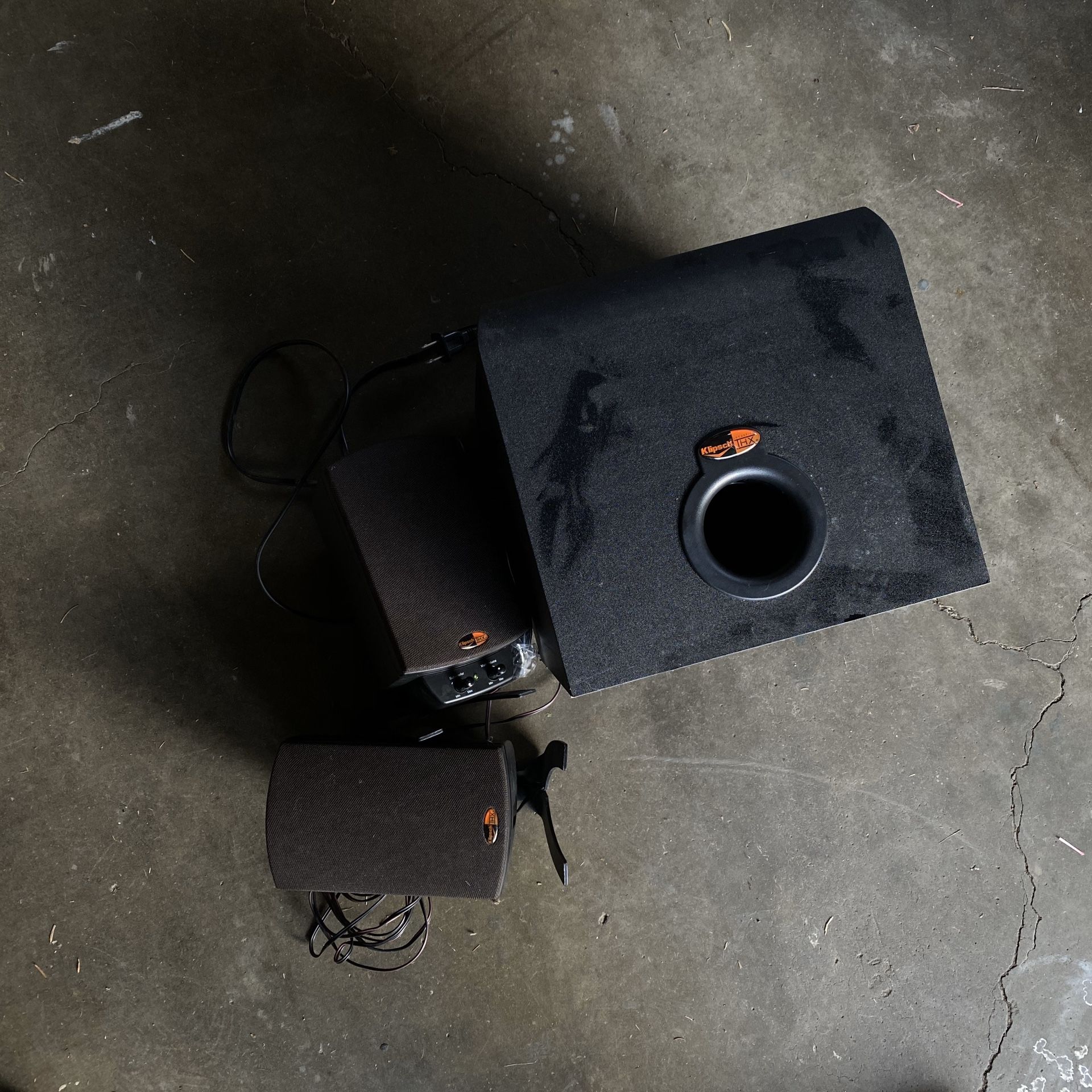 Klipsch promedia 2.1 speakers + subwoofer