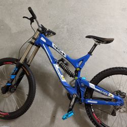 Intense 951 Downhill Bike. Size L. Made In The USA