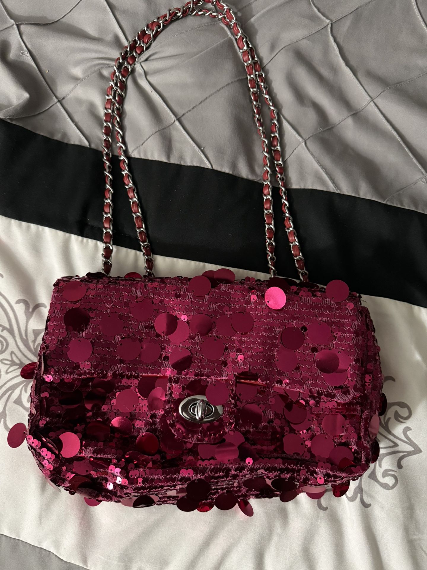 PINK PURSE! π
