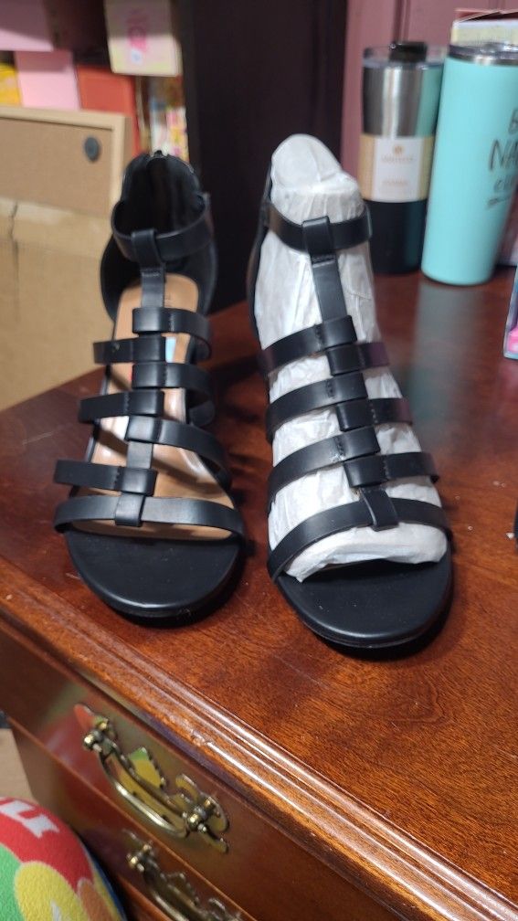 Sz 11 Gladiator Strappy Block Heels
