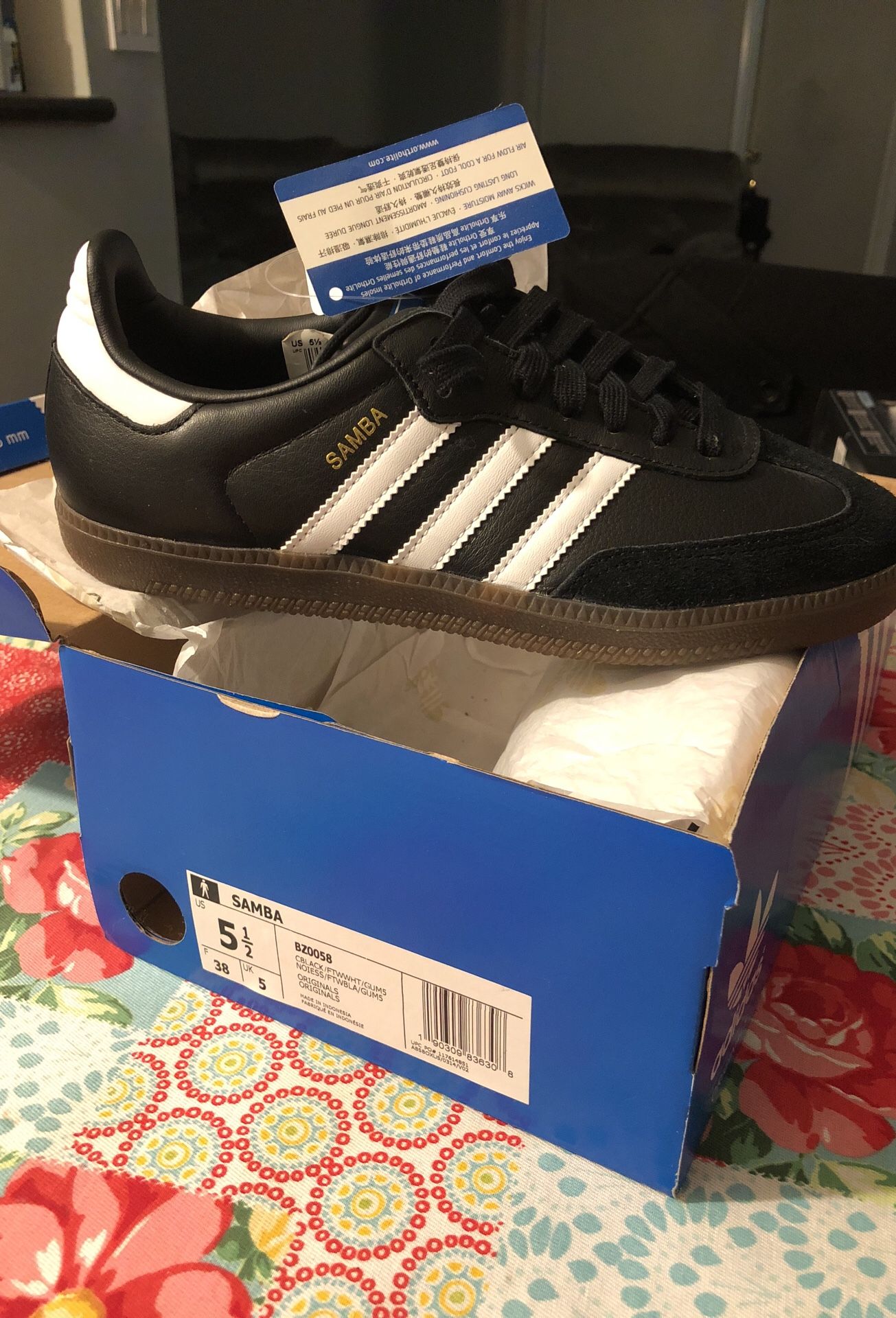 Black adidas samba