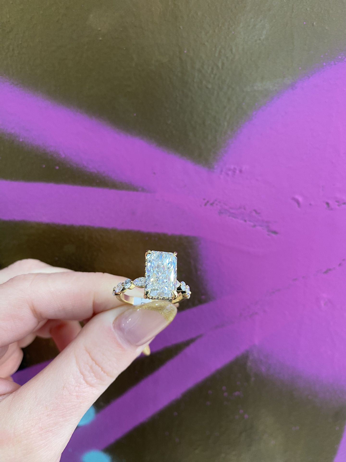 18k LAB DIAMOND RING