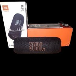 JBL Flip 6 Black Portable Bluetooth Speaker Waterproof Wireless Powerful Sound