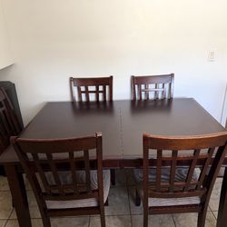 Table, 6 Chairs 