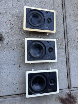 Phase Technologies in Wall Speakers Qty 3