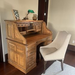 Late 1800s Antique Roll-top Desk 