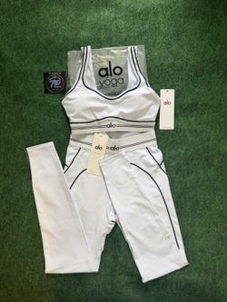White alo set