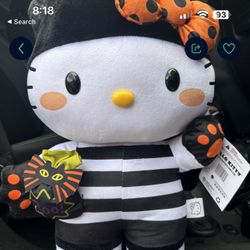 Trading Hello Kitty Bandit Greeter For Hello Kitty Halloween Blanket 