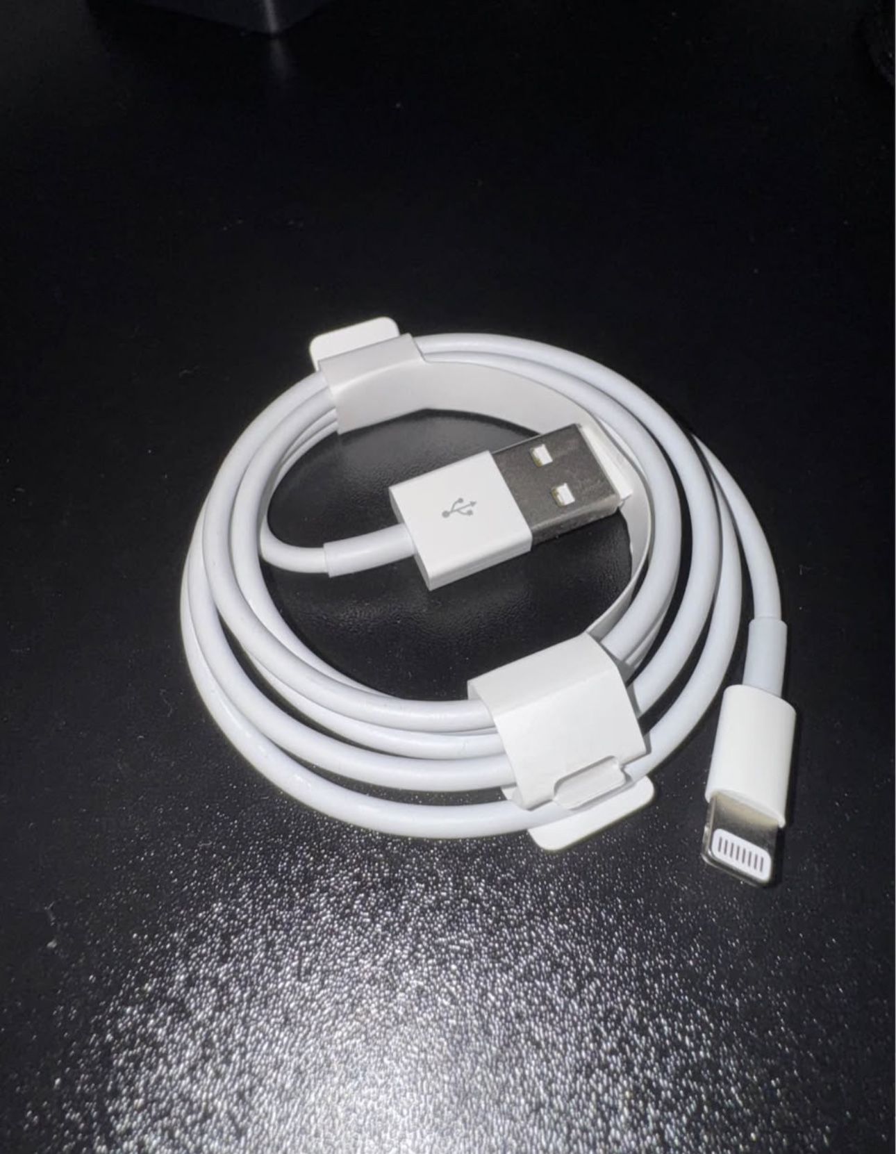 Apple iPhone Lightning Charging Cable - BRAND NEW!
