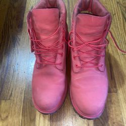 Pink Timbeland boots size 7 men but fit to 9,5 women