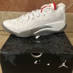 Jordan Size 4.5y