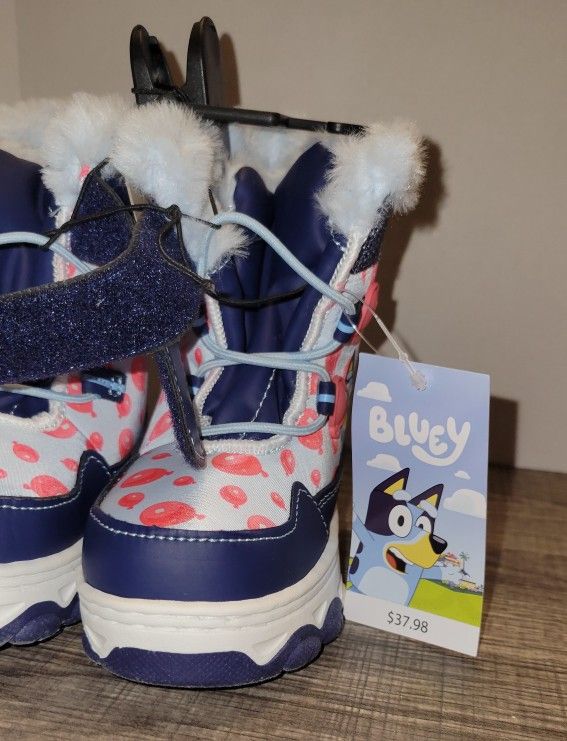 New Bluey Winter Boots size 8