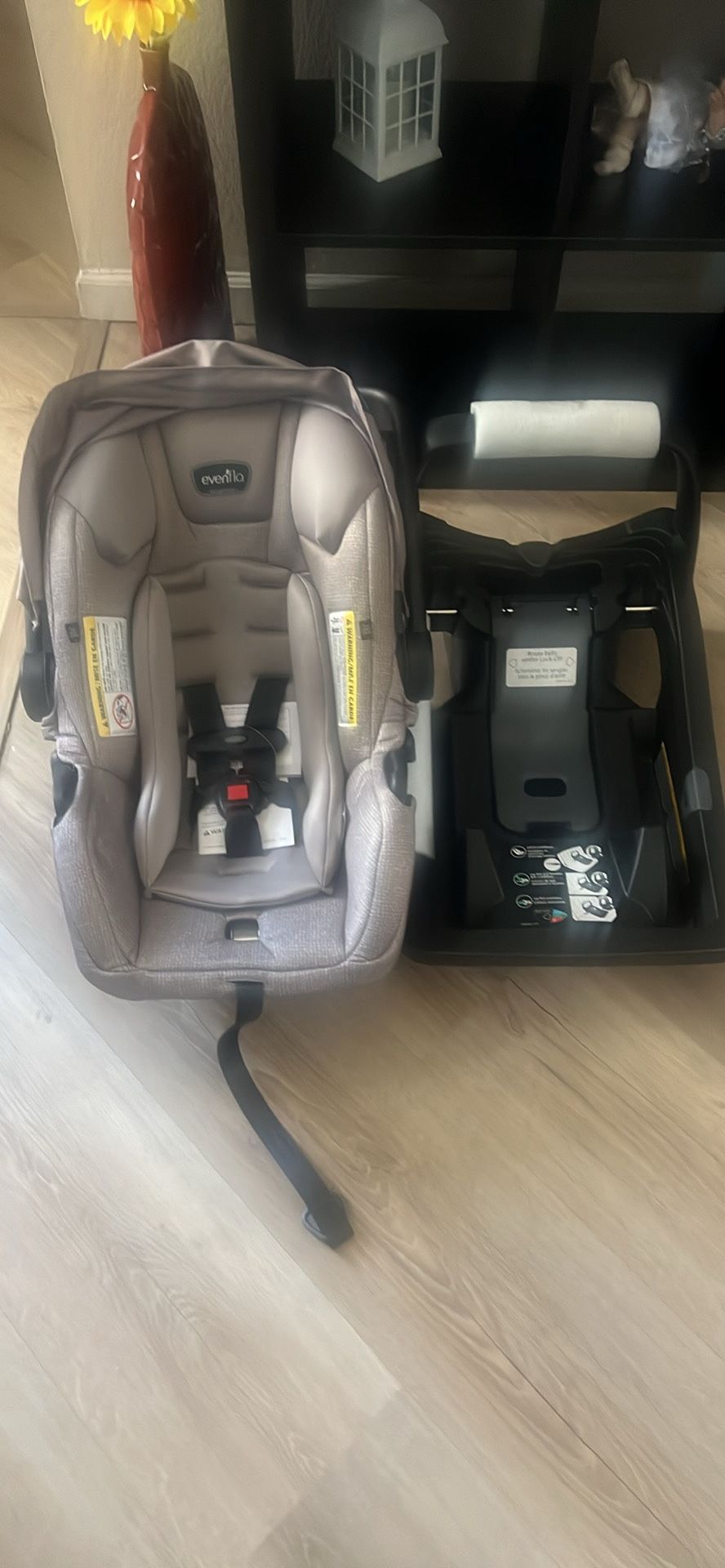 Evenflo infant car seat