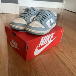 Nike Low Dunk Size 7.5 Y