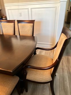 Dining Table & Chairs