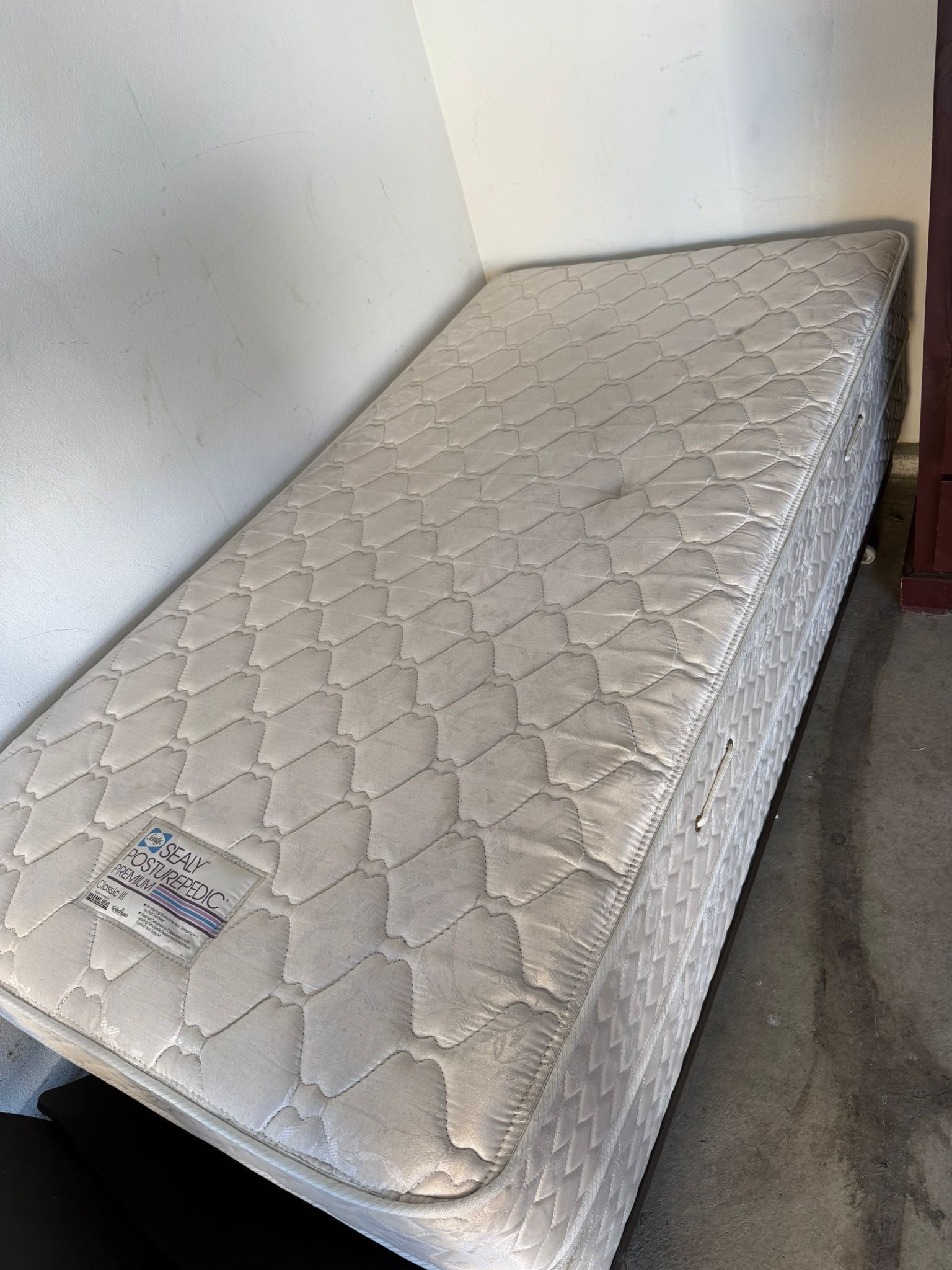 Twin Bed With Box Spring