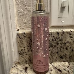 Women’s bath & body works body sprays