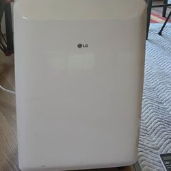 LG Portable Air Conditioner 8,000 BTU