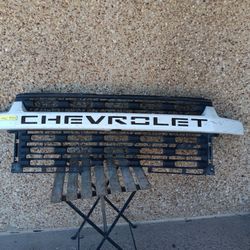 2020-22 Chevy Silverado 2500 Grill 