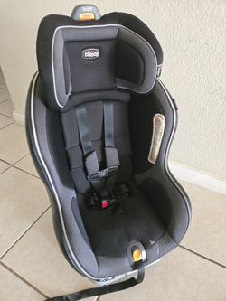 Car seat  Chicco 1 pre-owned  good conditions
