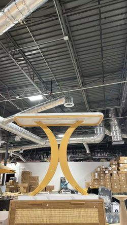 ❤️‍🔥 Modern Gold Console Table