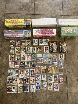 Baseball collectibles lot