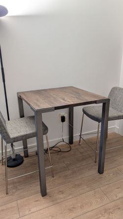 High Dining Table with 2 chairs