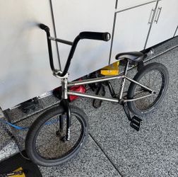 CULT BMX BIKE