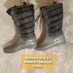 Womens Size 10 Weather Resistant Boots