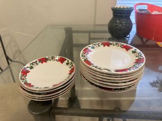 Gibson Poinsettia Holiday Plates