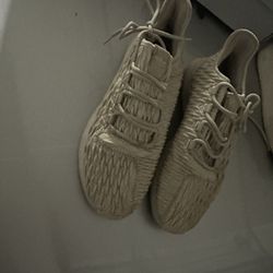 Adidas Size 11 Tan Shoes 