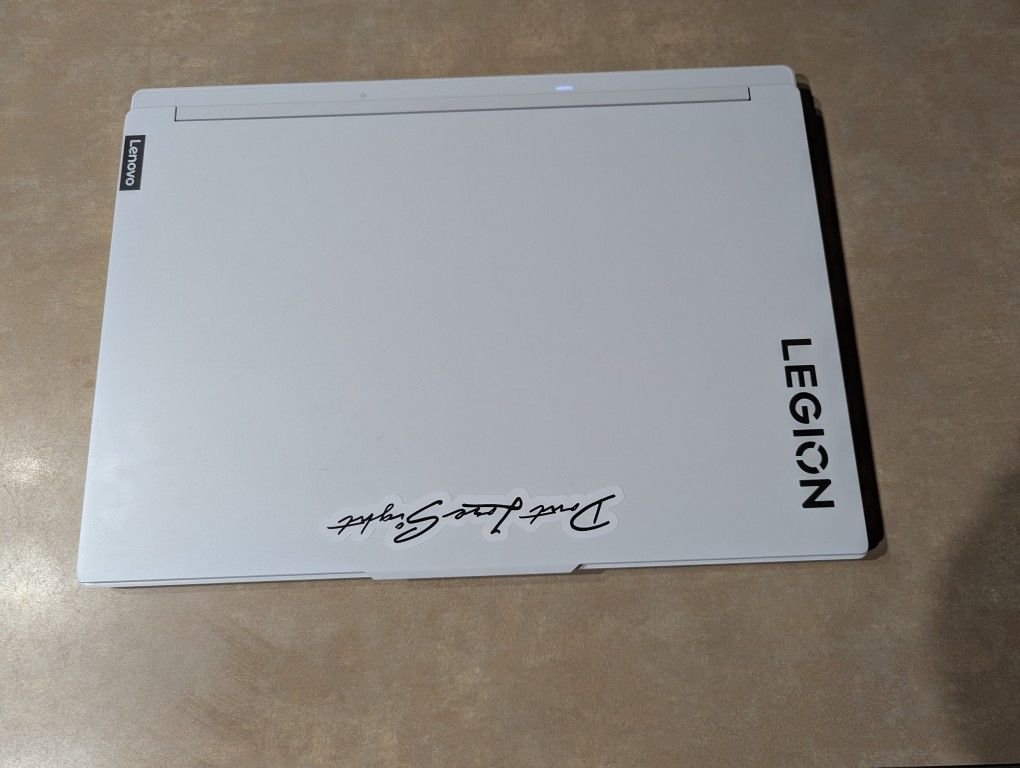 Lenovo Legion 7i Gaming Laptop - RTX 4070 - 14th Gen Core i9 - 32GB DDR5 - 1TB SSD
