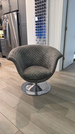 Gray Quilted Swivel Accent Chair