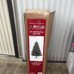 Christmas Tree 6ft Good Condition No Issues 