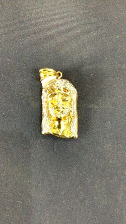 10k 4.1g gold/white gold Jesus piece