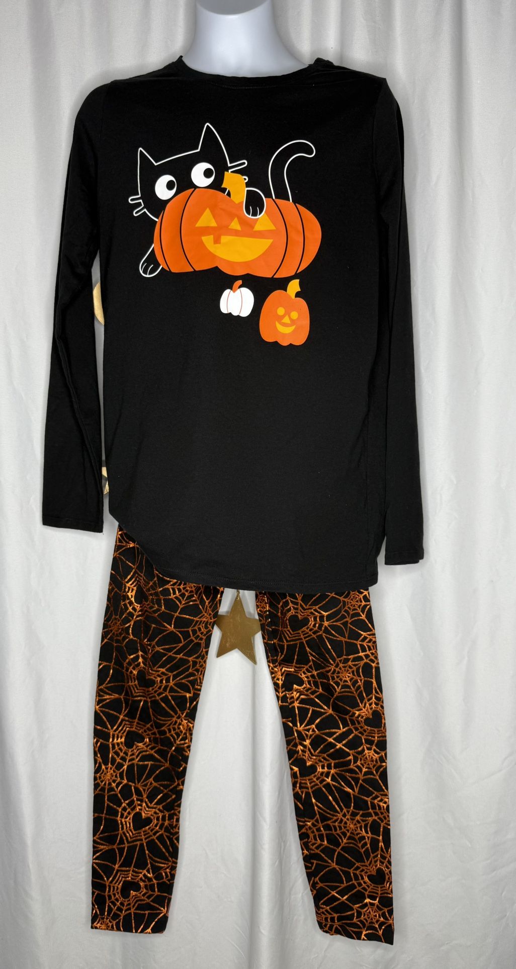 New Halloween Girl Outfit Size (L) $5