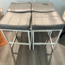 Island Stools  (4chairs) 