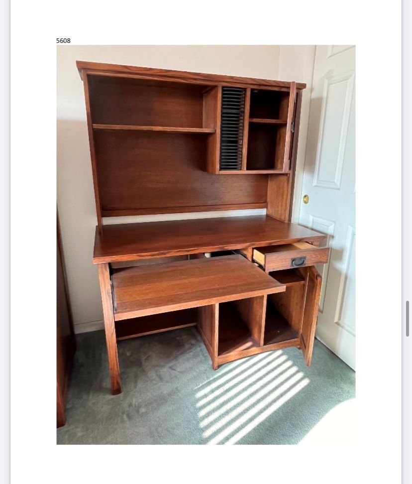 Computer Desk With Chair 