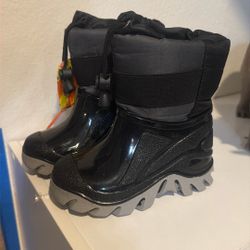 Snow Boots 