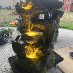 Tree trunk Style Water Fountain 