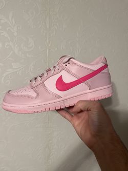 Nike Dunk Low Triple Pink