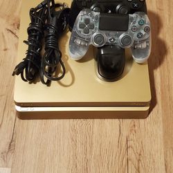 Limited Edition Gold PS4 Slim