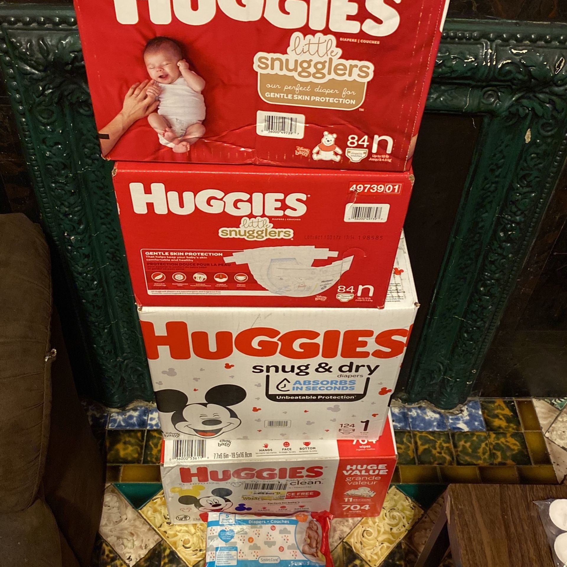 Newborn And Size 1 Diapers