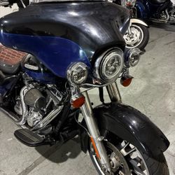 2012 HARLEY-DAVIDSON FLHTK ELECTRA GLIDE ULTRA LTD 