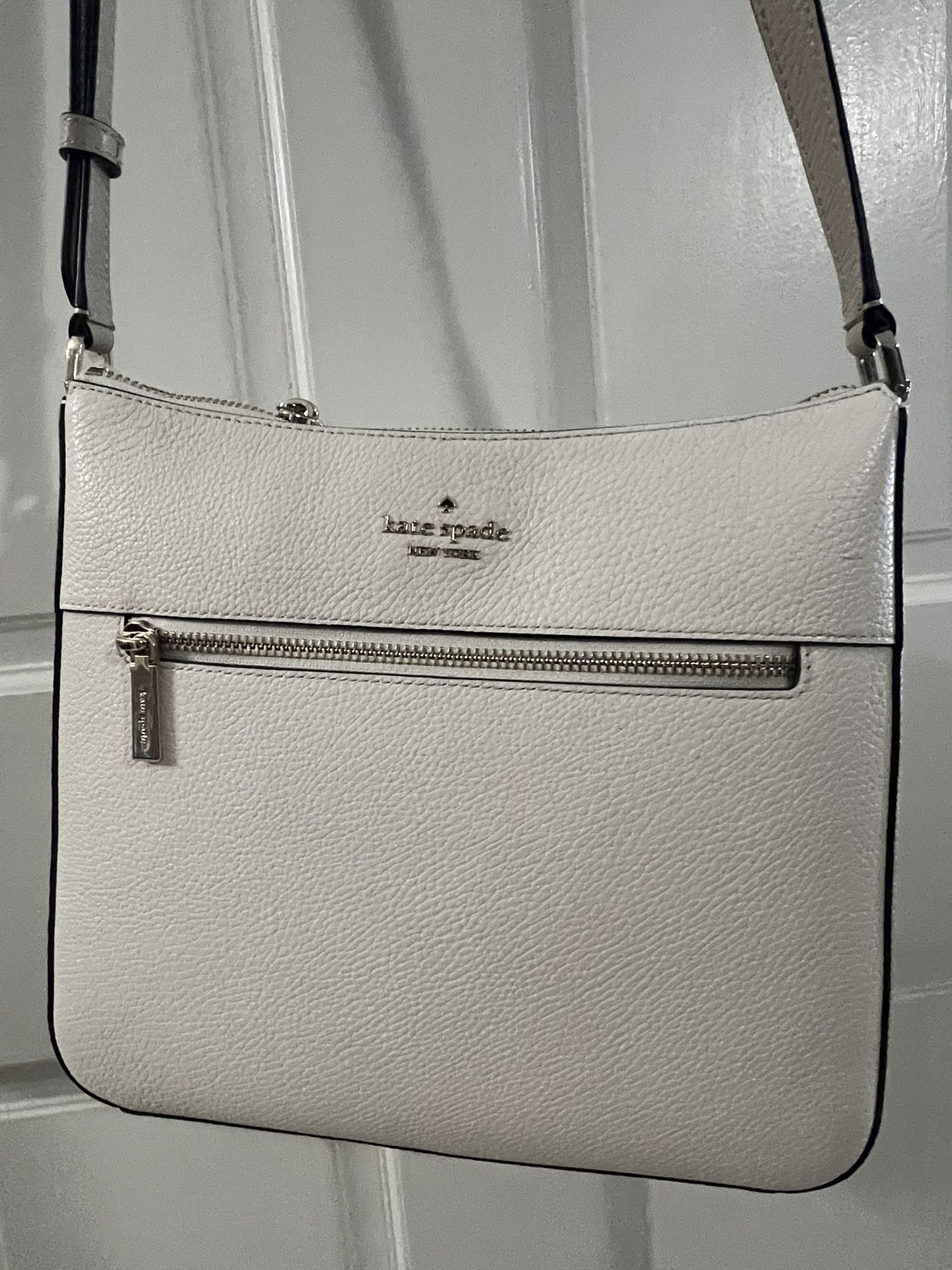 Brand new cakes Spade purse