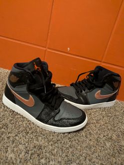 Jordan Retro 1s Bronze medal edition 7.5