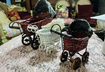 Carriage Decor / Props / Theme / Party Staging 