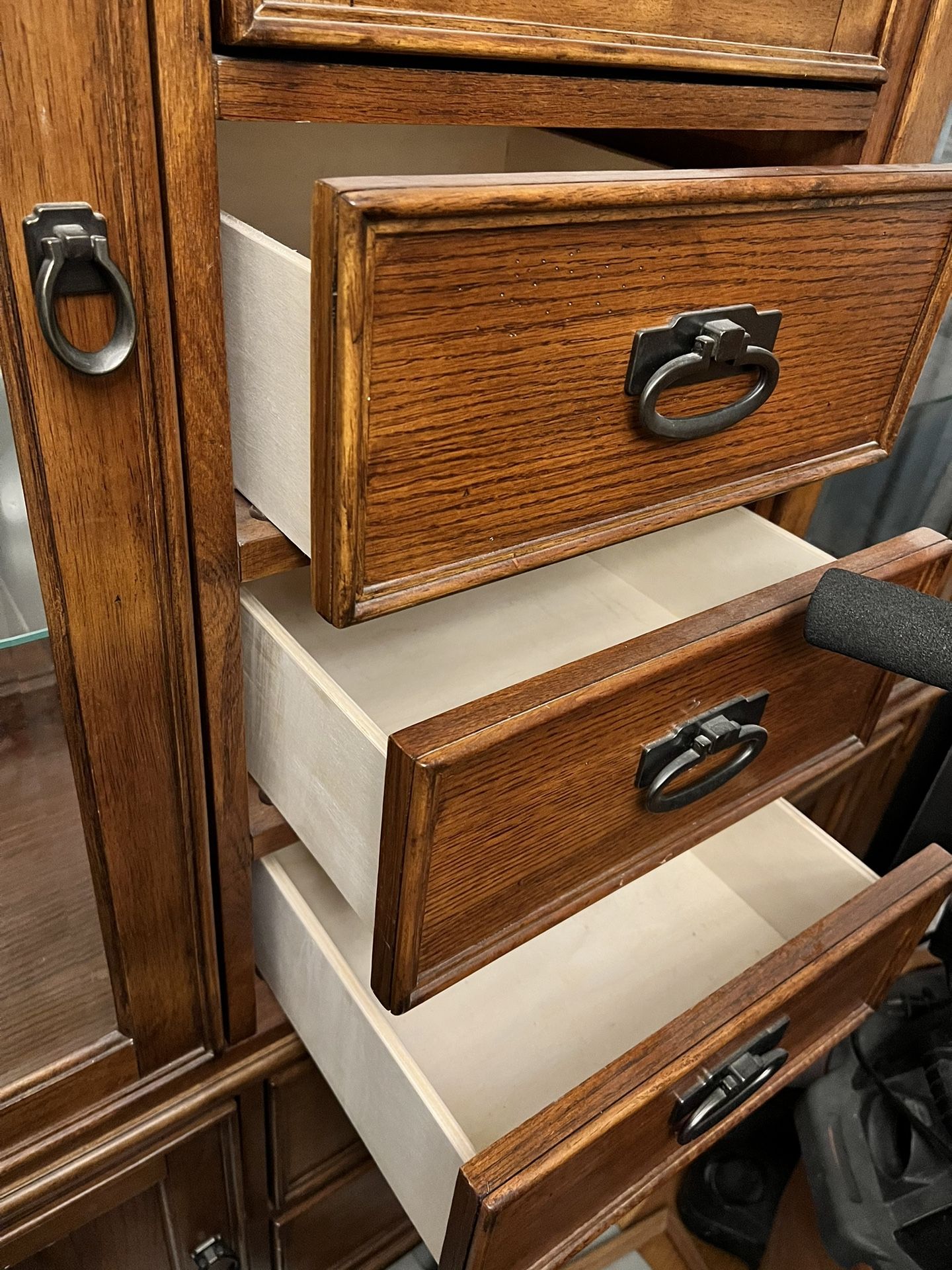 China Cabinet With Glass Shelves 