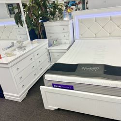 X Closeout Sale💥Beautiful White 5pc Bedroom Furniture Set With LED Lighting Limited Time Offer $699