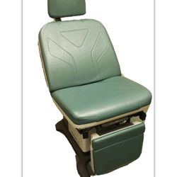 Midmark 75L Dermatologist Chair 